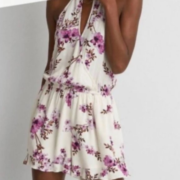 American Eagle Outfitters Pants - American Eagle Outfitters I Floral Romper XXS